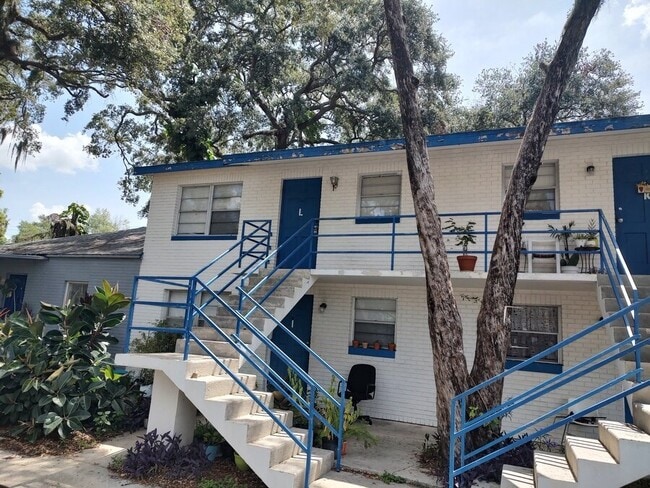 Building Photo - 119 Lithia Pinecrest Rd Unit 119-L