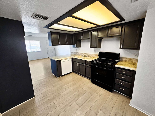 Photo - 201 S Sunset St Unit B