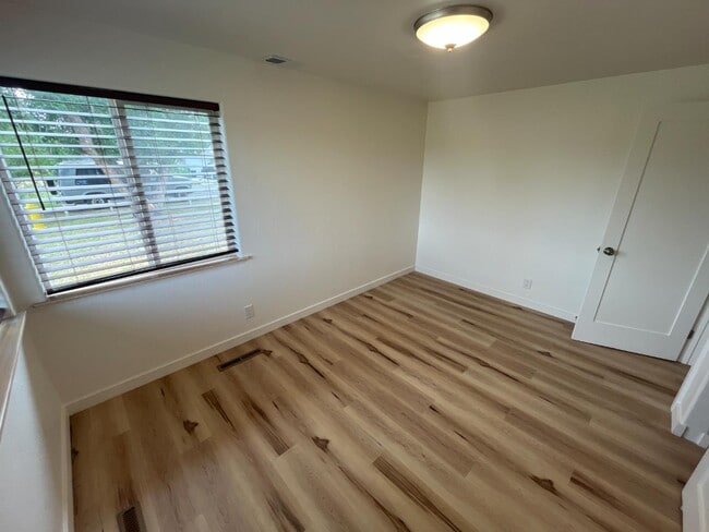 Photo - 229 Pennsylvania St