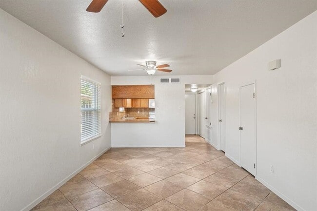 Photo - 115 Rhonda Dr Unit 115C