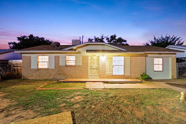 Photo - 5530 Fairbanks Dr