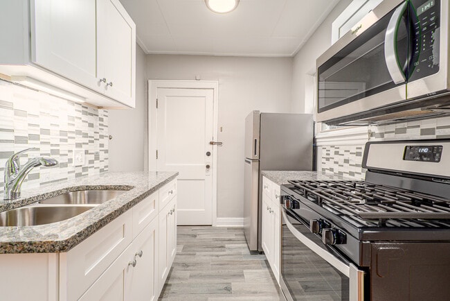 Photo - 428 N Park Blvd Unit 7