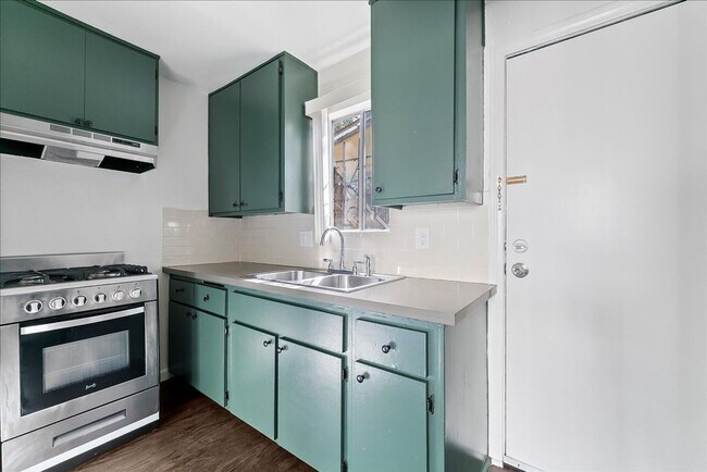 Photo - 150 N Indiana St