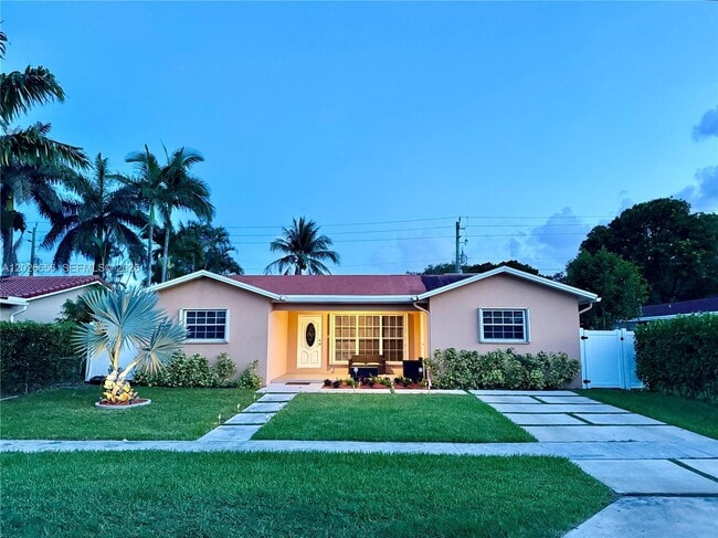 Photo - 206 SE 3rd Pl