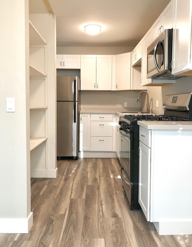1BR, 1 BA - Traverse Rental