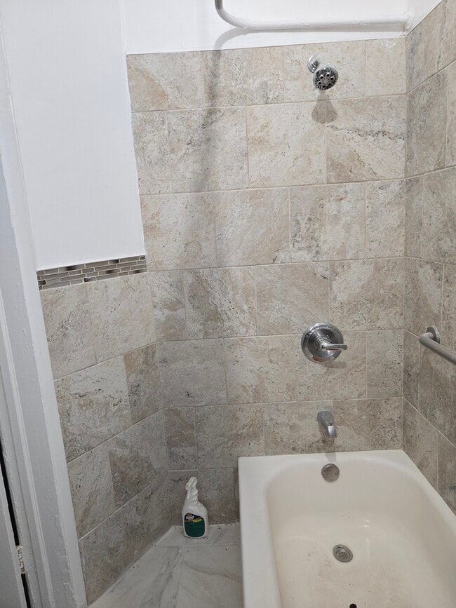 Photo - 2519 Curtis St Unidad 2