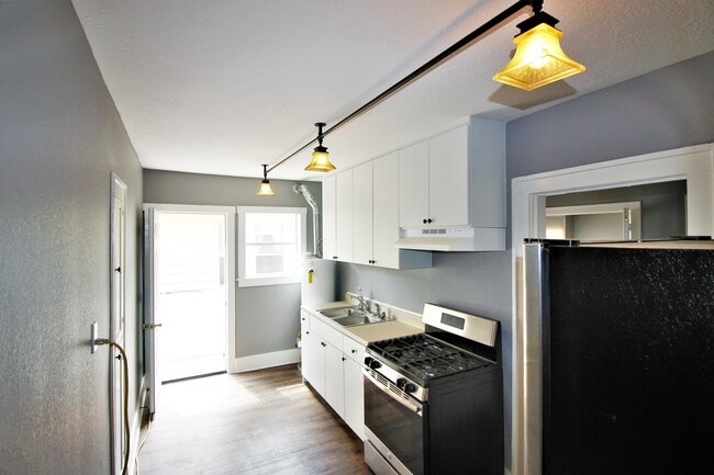 Photo - 4405 Woodside St Unit 2