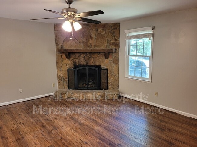 Photo - 285 Sequoyah Dr