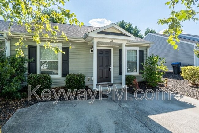 Photo - 5230 Aruba Cir Townhome