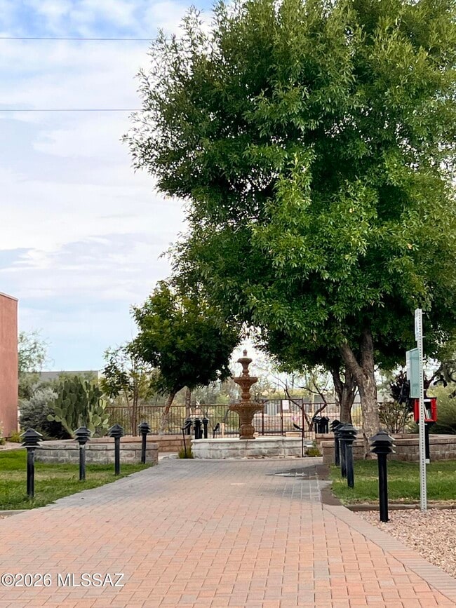 Photo - 391 E Calderwood Rd