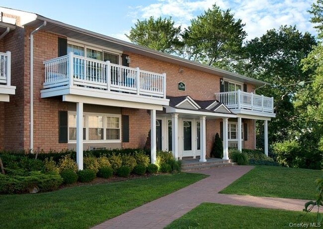Building Photo - 19 Claire Ct Unit 19