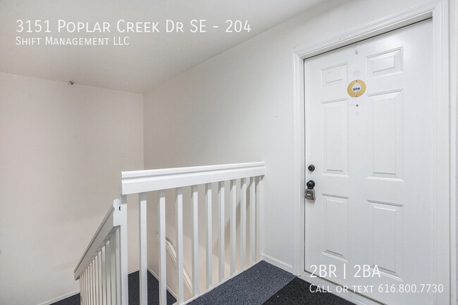 Photo - 3151 Poplar Creek Dr SE