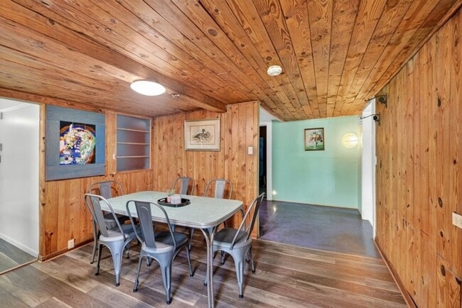 Photo - 1455 E Broad St