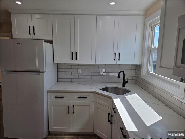 Photo - 14 Chestnut St