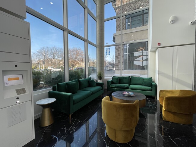 Photo - 9 E. Mount Royal