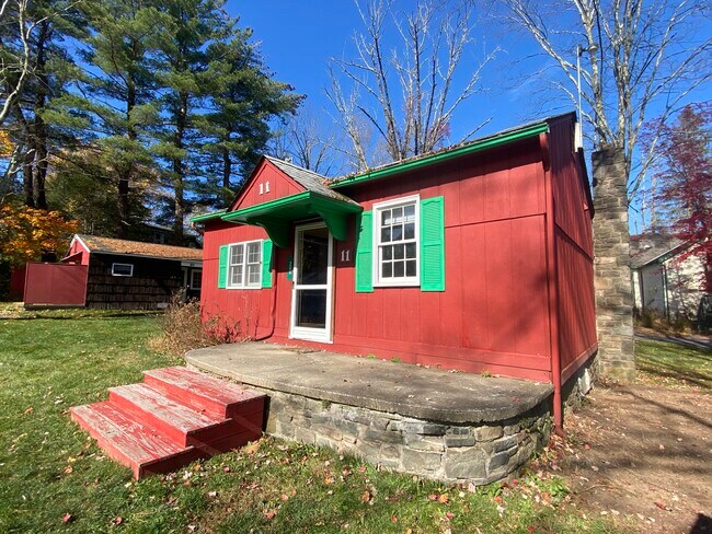 Photo - Chestnut Grove Village 11