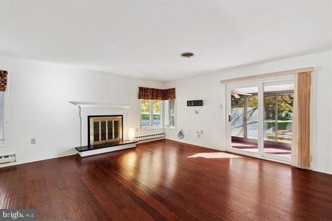 Photo - 201 Chandler Dr