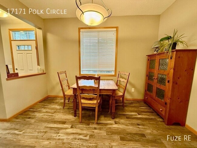 Photo - 17171 Polk Cir NW