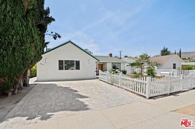 Building Photo - 6543 Franrivers Ave Rental