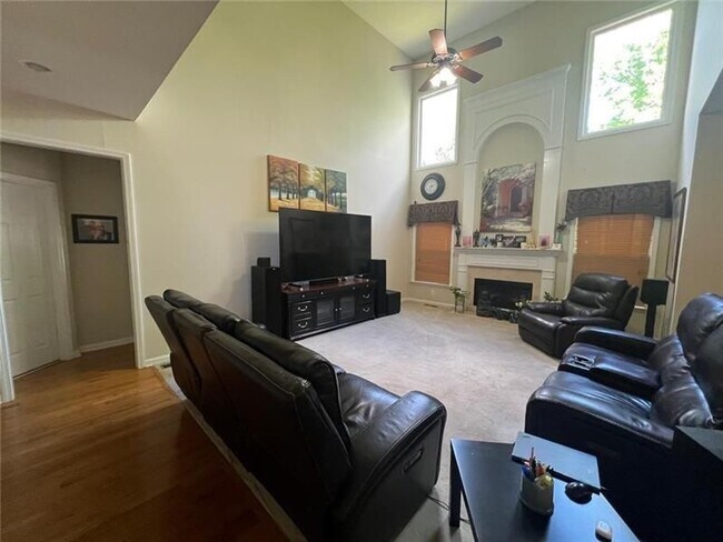 Photo - 1880 Willshire Glen Casa