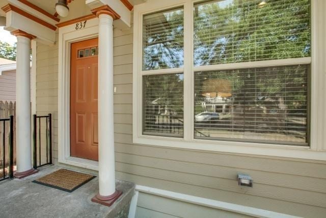 Photo - Beautiful, extensively renovated Historic Craftsman Triplex in North Oak Cliff