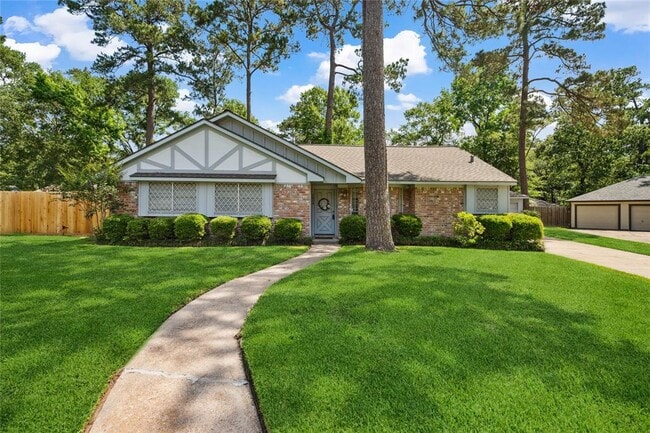 Photo - 1834 Clover Spring Dr House