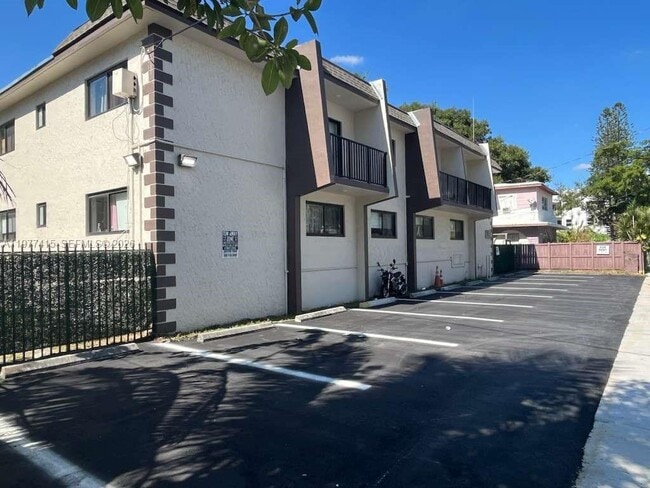 Photo - 1484 NW 15th Ave Unit 3