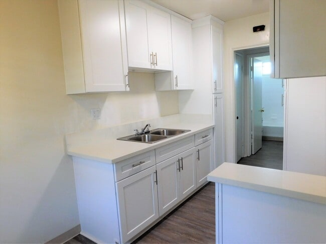 Photo - 5637 Strohm Ave Unidad 5637 #7