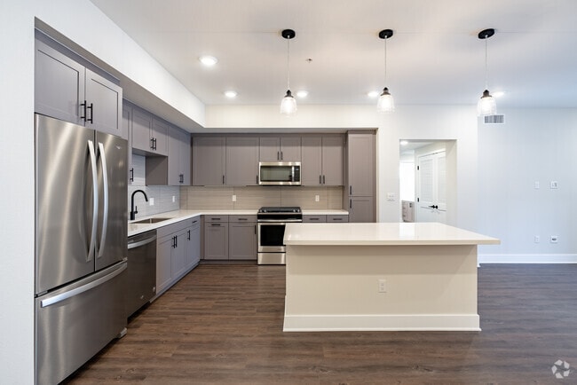 3BR, 2BA - 1,401SF C2