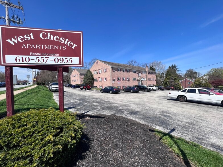 2201 West Chester Pike Apartments