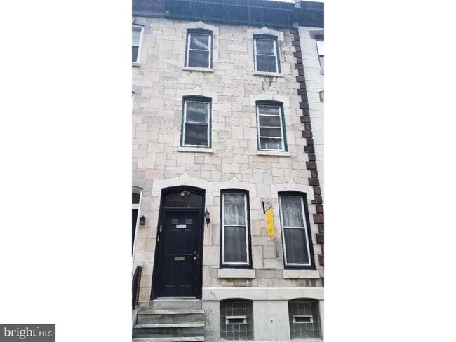 Building Photo - 2441 Fairmount Ave Unit 2 Rental
