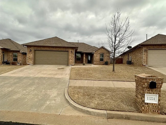 Spacious 3-Bed, 2-Bath Home with Open Floo... - Spacious 3-Bed, 2-Bath Home with Open Floo...