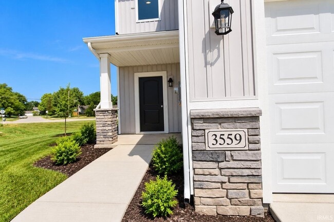 3559 Canal Square Dr