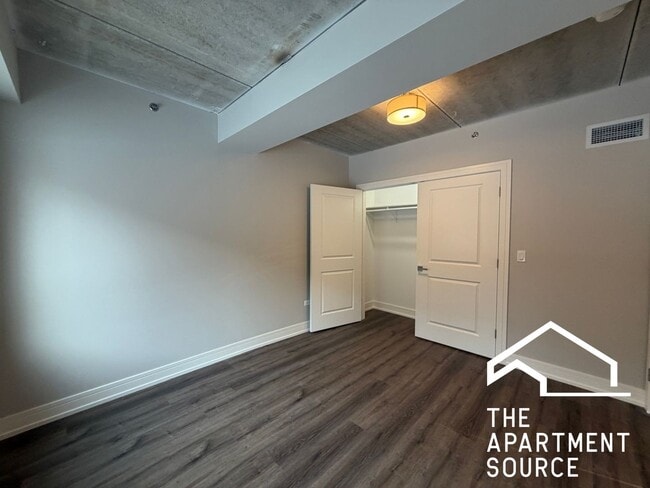 Photo - 952 W Carmen Ave Unit 952 West Carmen Avenue