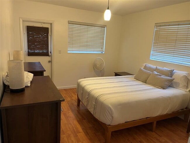 Photo - 222 NE 23rd Ave Unidad 2