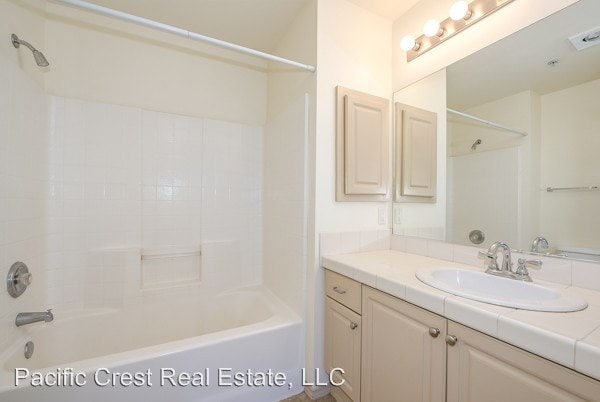 Photo - The Max Apartments