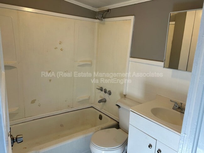 Photo - 526 N 8th St