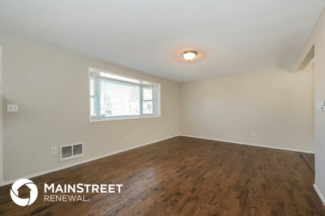 Photo - 2702 S 54th St