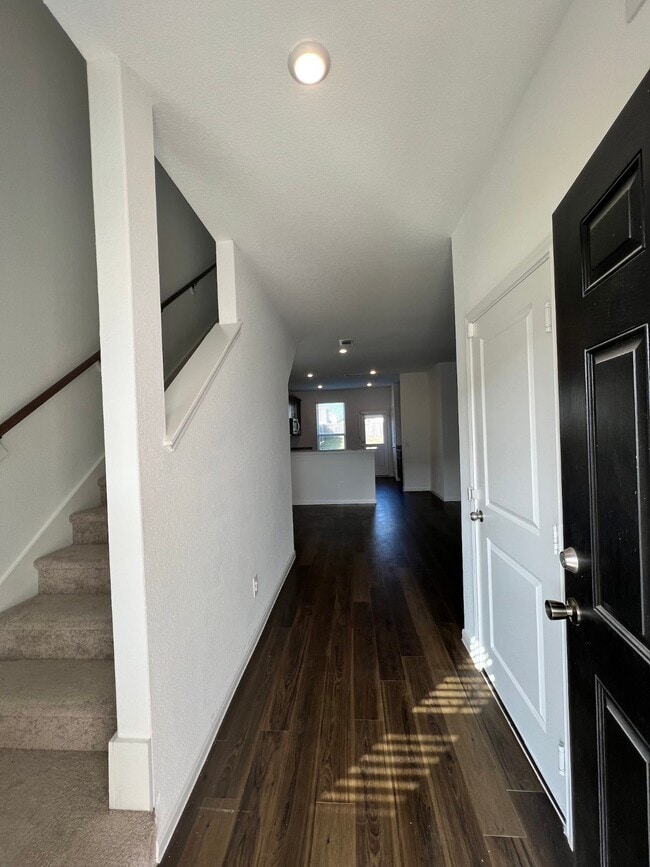 Photo - 23430 Wrexham St