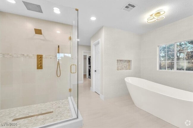Building Photo - 2868 Vista Del Sol Ave Rental