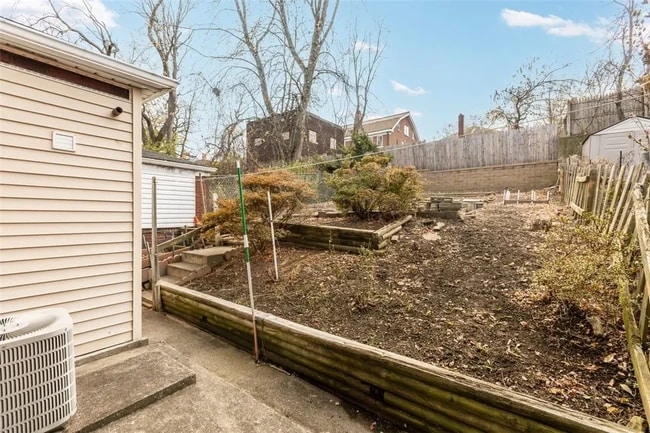 Photo - 6344 Alderson St