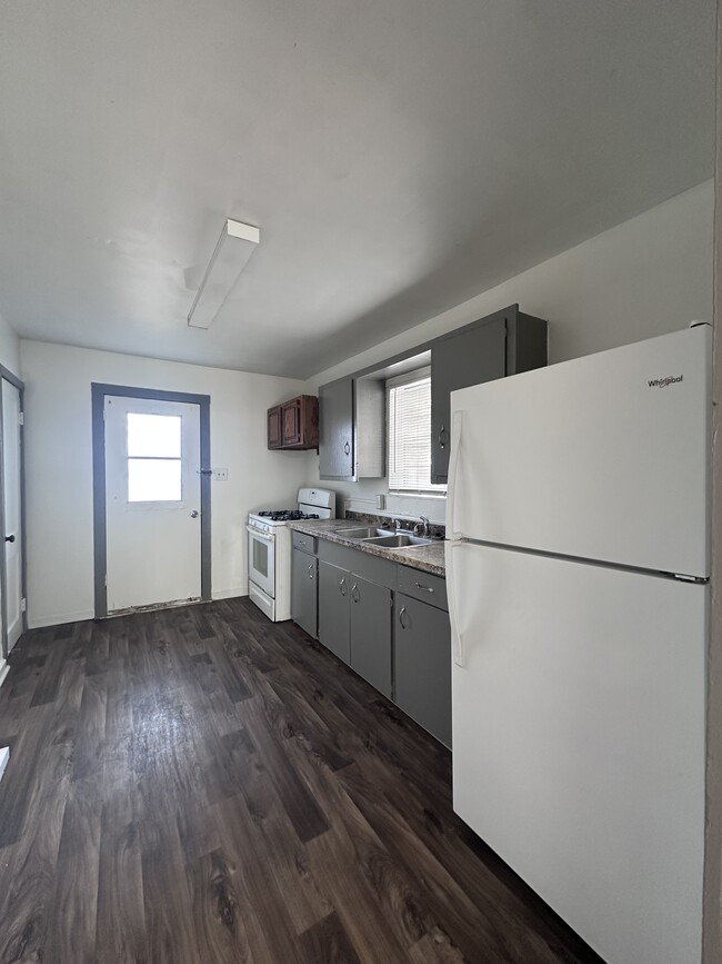 1607 Harry St Unidad A