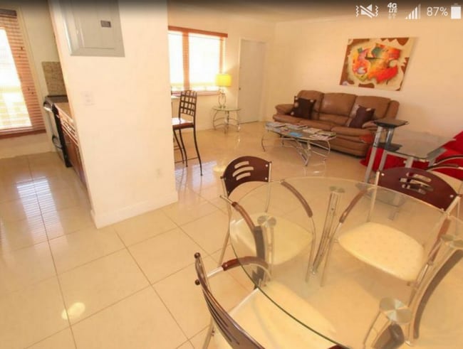 Photo - 1725 James Ave Unidad 24