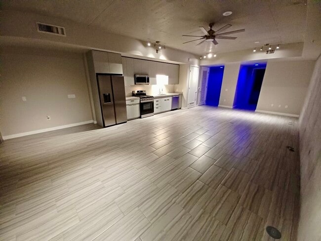 Photo - 353 E Bonneville Ave Unit 219