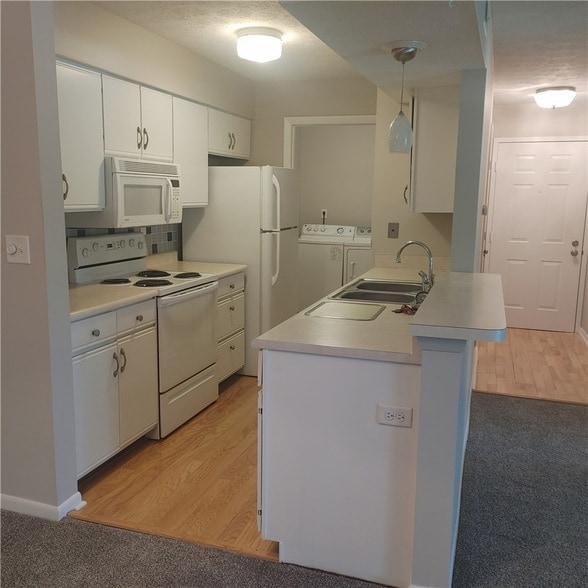 Photo - 6620 Green Branch Dr Unit 4