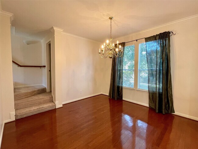 Photo - 1702 Tuam St Unit A