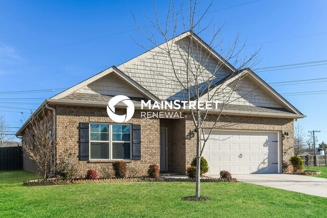 4 Bedroom Pet-Friendly Home in Huntsville, AL with Main Street Renewal