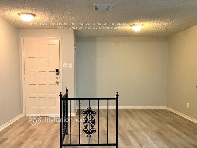 Photo - 2306 Cambridge Ct N