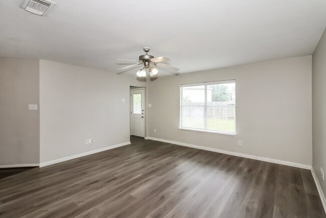 Photo - 6919 Garnet Trail Ln