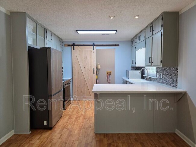 Photo - 102 Park Pl Dr
